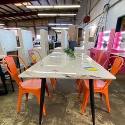 $199 – Granite Dining Table + Set of 4 Metal Chairs (Brand New) ✨  Upgrade your dining or patio space with this granite-top table paired with 4 sturdy