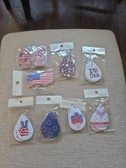 Cute 4th of july earrings 2 for $5 u pick hemet
