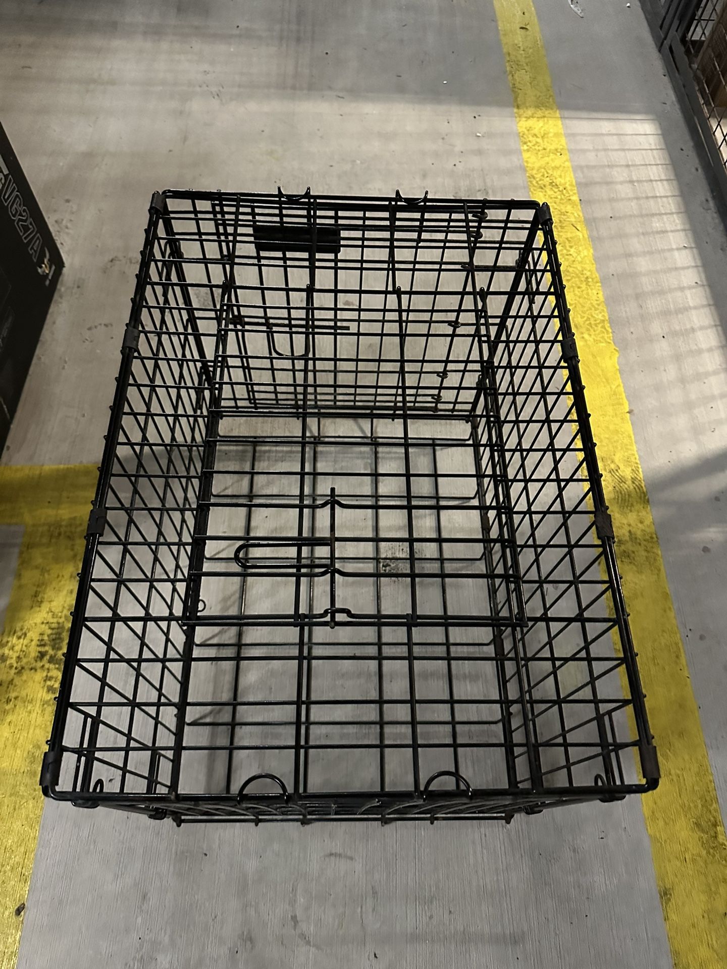 Dog Cage (Small-Med Dogs)