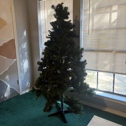 6 Foot Tall Christmas Tree