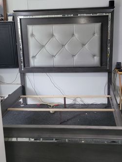 Free queen size bed frame