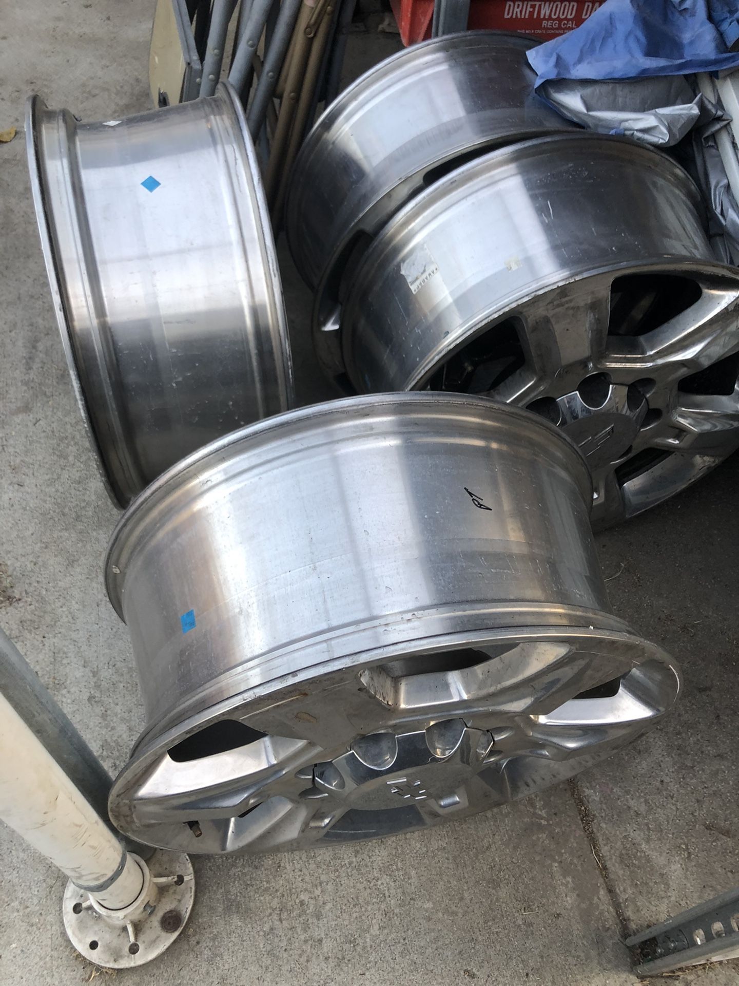 Data Store Rims 20” Stock Chrome 2017 2500 HD Duramax Rims for Sale in Irwindale, CA ...
