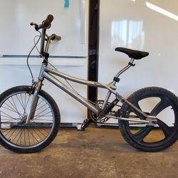 '99/00 GT Vertigo Chrome  $250