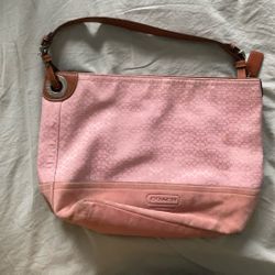 COACH Soft Pink Purse – Excellent Condition 