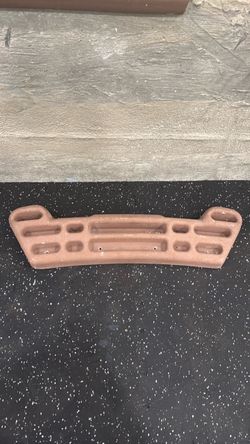Rock climbing hanging board