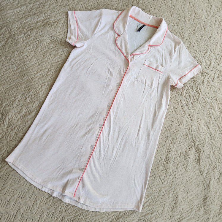 NWOT Jaclyn Intimates Sz.M sleep dress pajama Short Sleeve buttons collar down Light Pink 