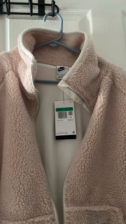 Women XL NIKE puffer Jacket 