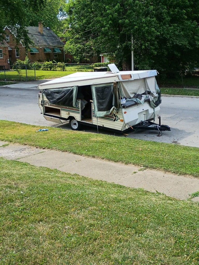 Pop Up Camper