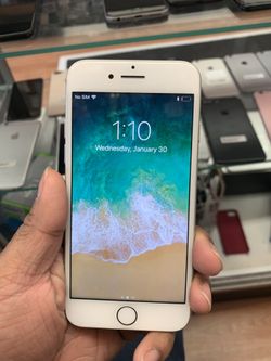 iPhone 7 32gb silver factory unlocked Mint