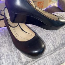 Rare Kate Spade New York - Black Shoes