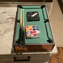 Mini Pool Table 