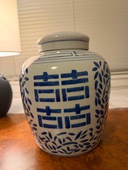 Vintage Hand-Painted Blue & White Ceramic Ginger Jar with Lid