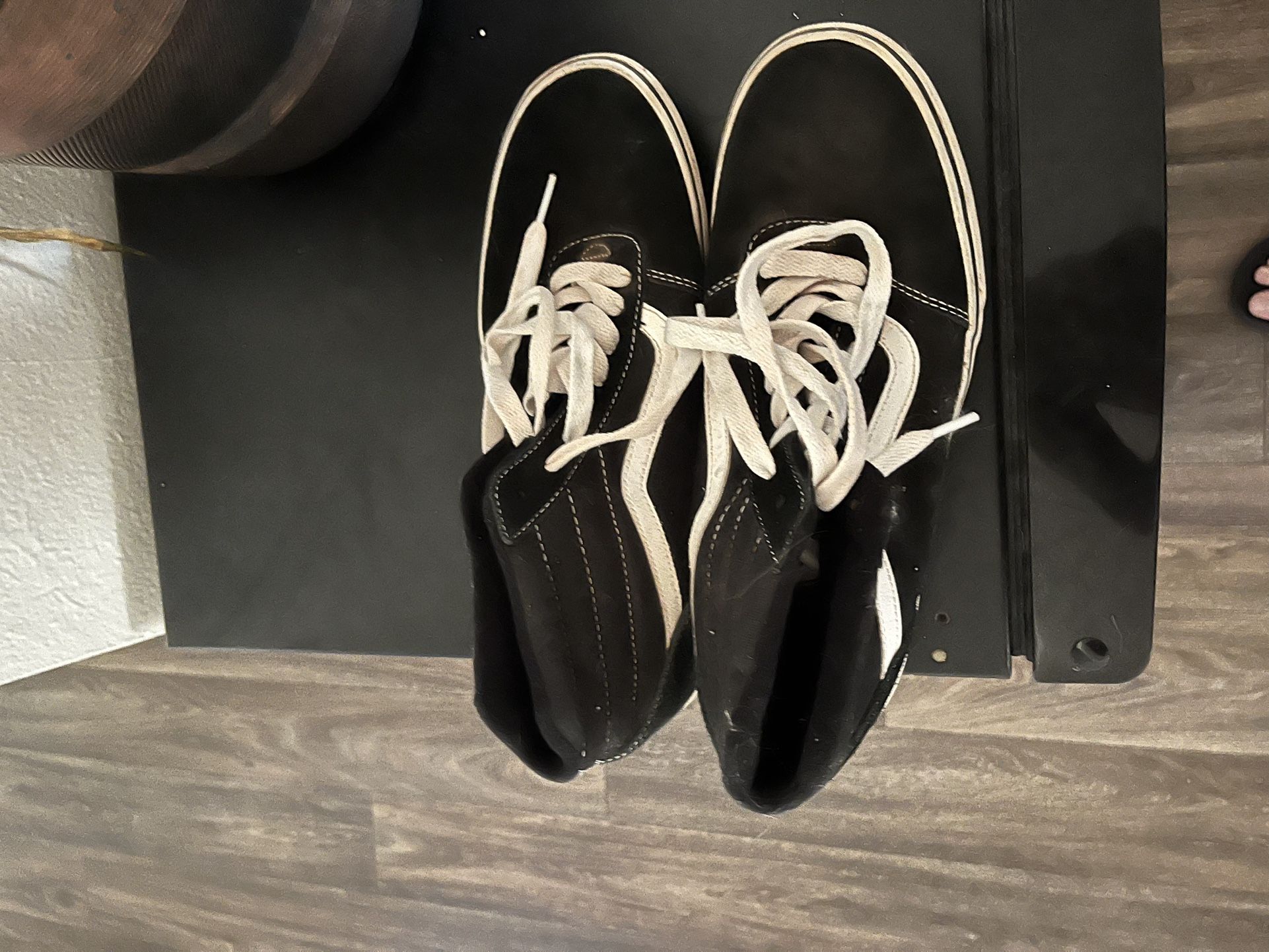 Men’s High top Vans - 10.5