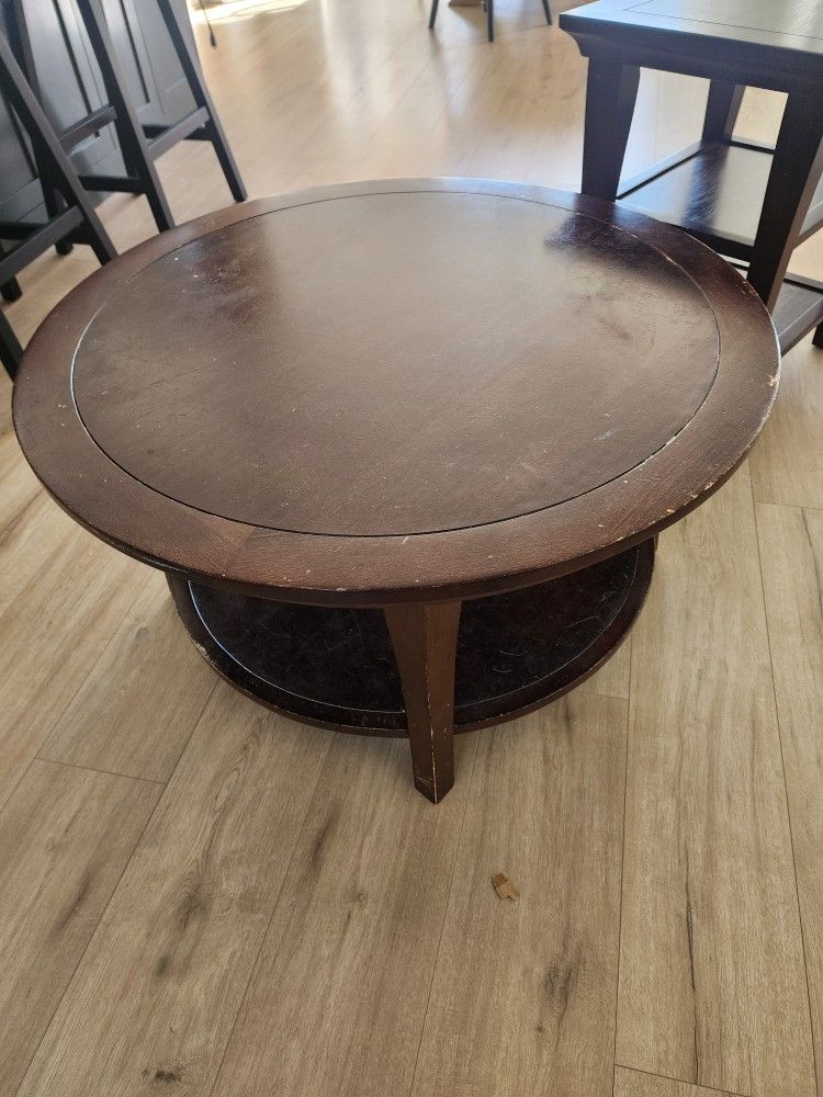 Coffee Table & Side Table