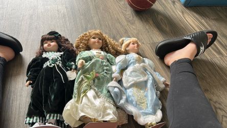 Three Glass Figurine Dolls In Great Condition