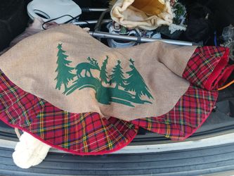 BEAUTIFUL NEW LARG TREE SKIRT 5 FINAL PRICE LOOK MY POST TONS ITEM