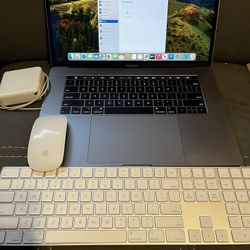 Apple MacBook Pro 15.4-inch Laptop - Intel Core i9-32GB- 512GB SSD 