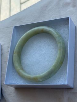 Grade A Jade Bangle Sz 63