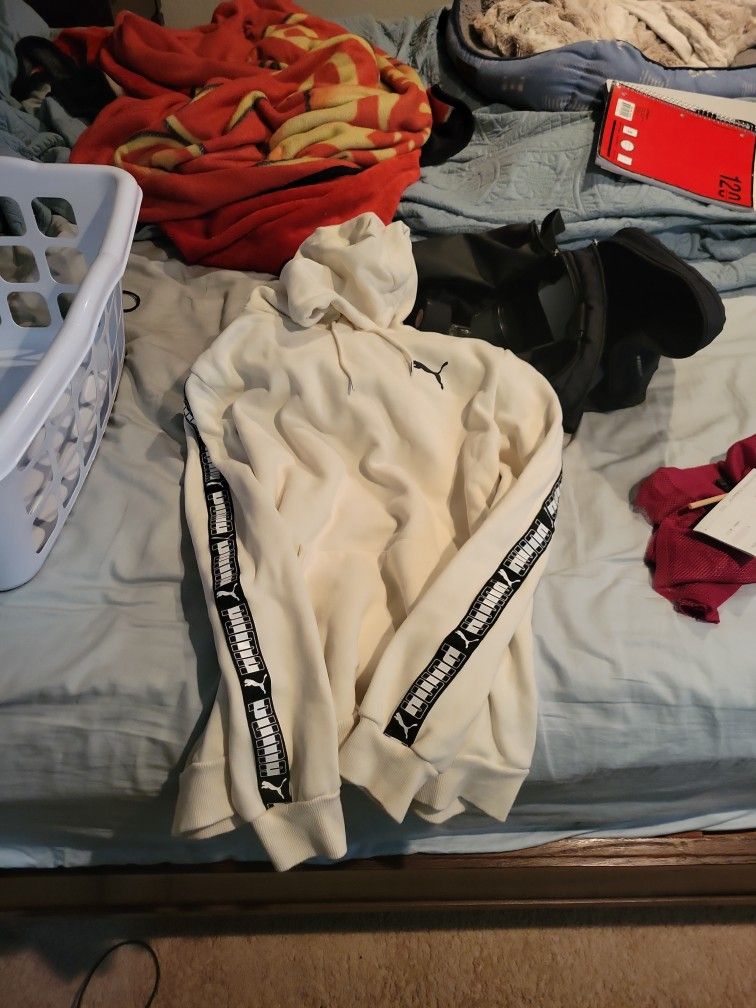 Puma Sweathsirt Size Large