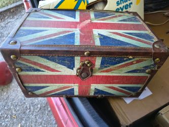 Union Jack Decorative Storage Trunk Box