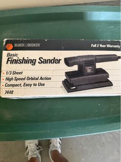 Like New Black & Decker Basic Finishing Sander 7448
