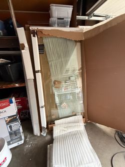 Kohler premise shower door!  Never used..