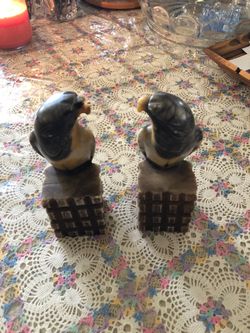 Pair of 🦅 pair made of marble collectible .