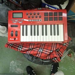M-AUDIO Axiom25 