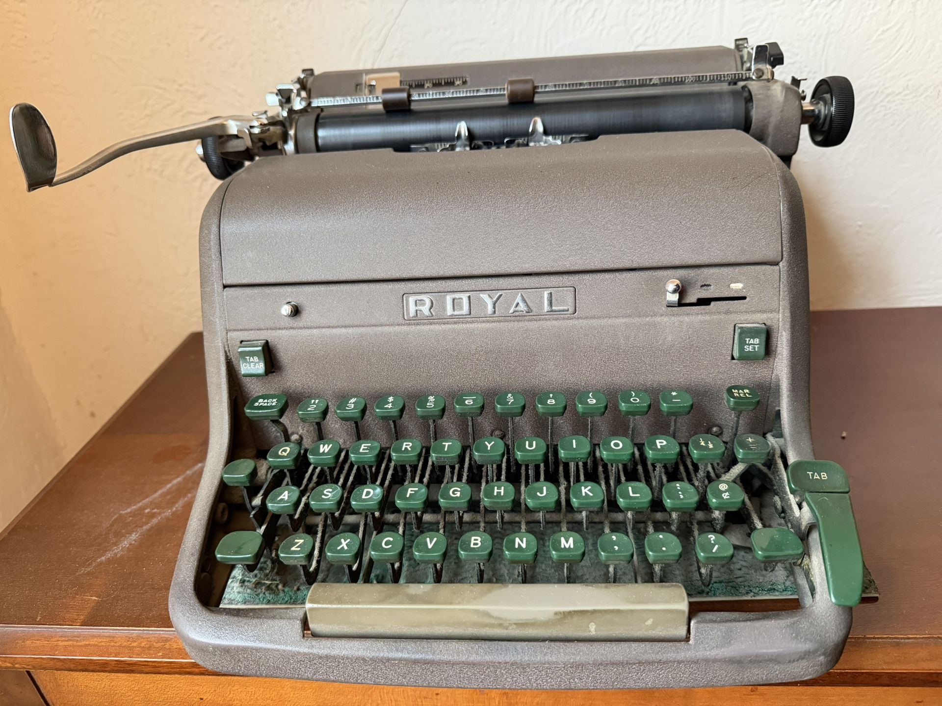 Typewriter - Royal Typewriter Company