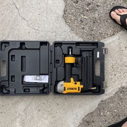 Dewalt 18g Nailer
