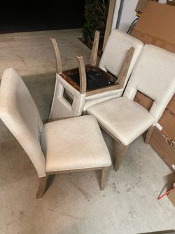 High Quality dining chairs set of 4 USED LIKE NEW
