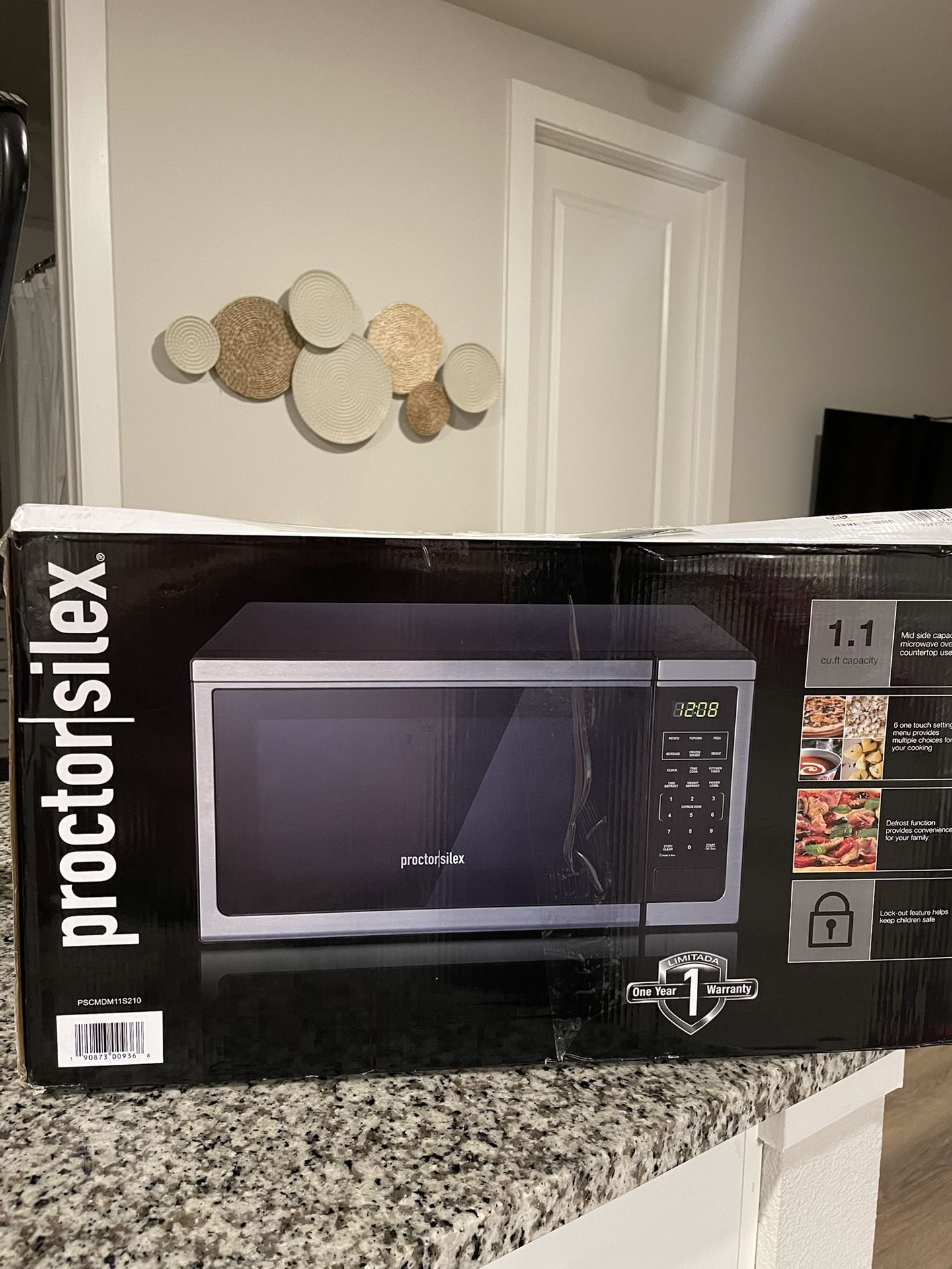 Proctor Silex Microwave Oven