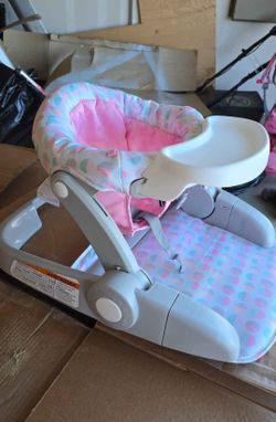 Summer Learn To Sit Chair