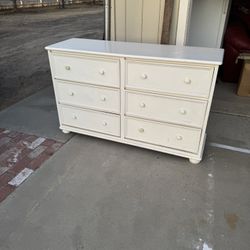 White Six Draw Dresser. 