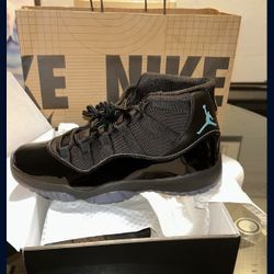Jordan 11’s “Gamma Blues” Size 12