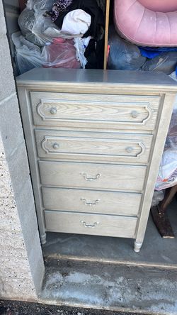 5-Drawer Tall Dresser Chest