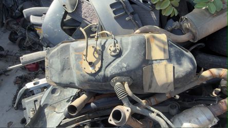 Parts For Tacoma Gas Tank 1999 Motor 3.4