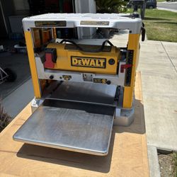 DEWALT 15 Amp Corded 12.5 in. Bench Planer