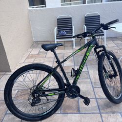 Schwinn Mountain Bike 