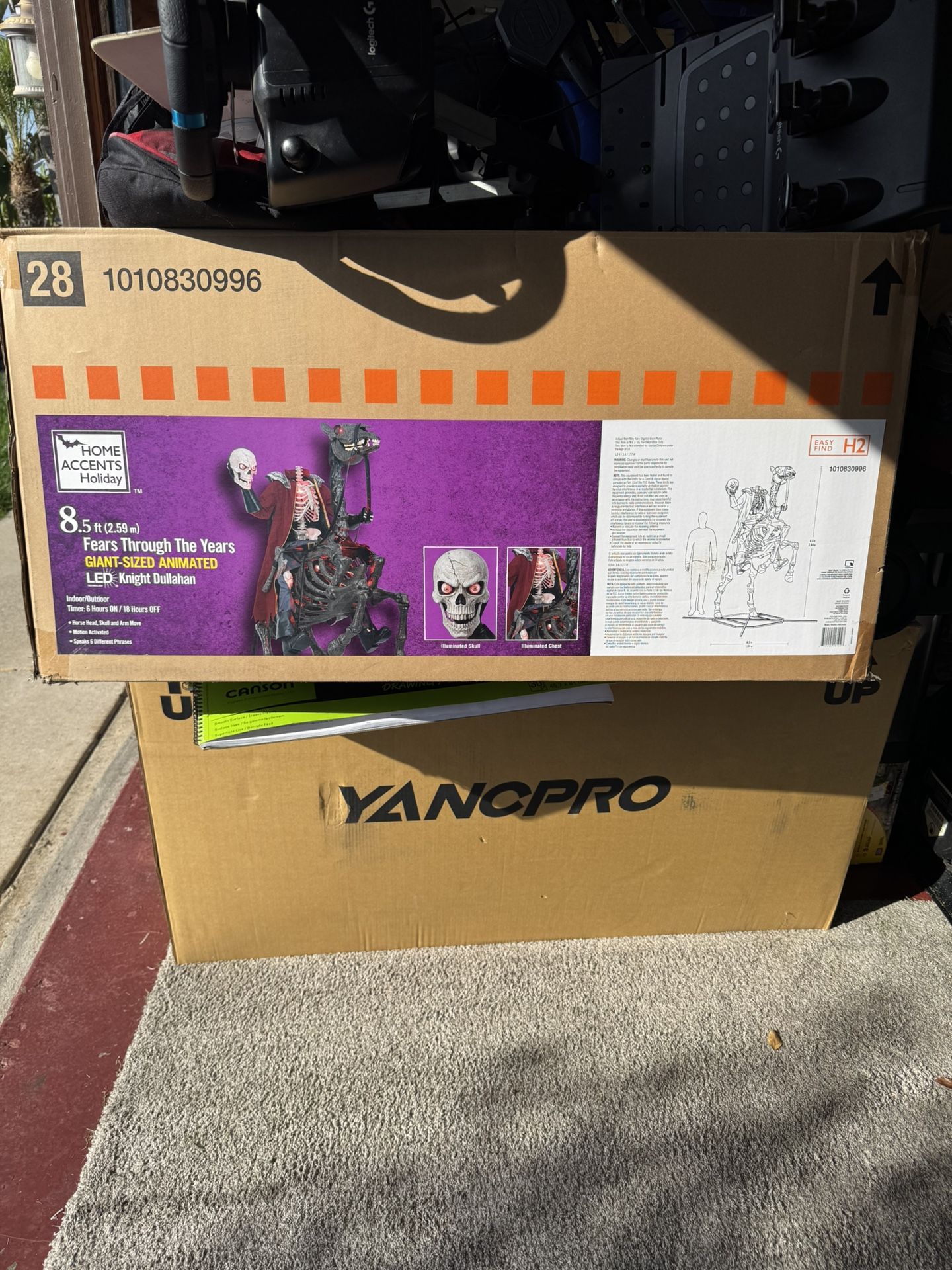 Halloween Animatronics Headless Horseman 