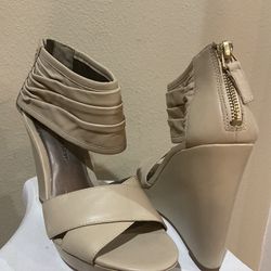 Tan Wedge Sandals Size 36.5.