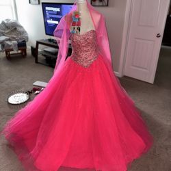 Hot pink dress for quinceañera