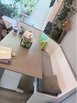 Kitchen table