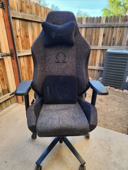 Gaming chair