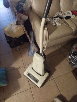 Upright RICCAR N2000 Clean air system