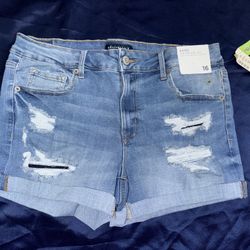 * Brand New * Aeropostale Shorts Sz. 16