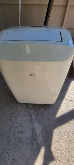 LG portable A/c White 8000 Btu