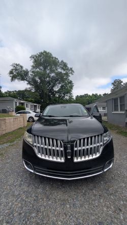 2010 Lincoln MKT
