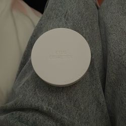 Kylie Cosmetic Natural Blur Powder Foundation