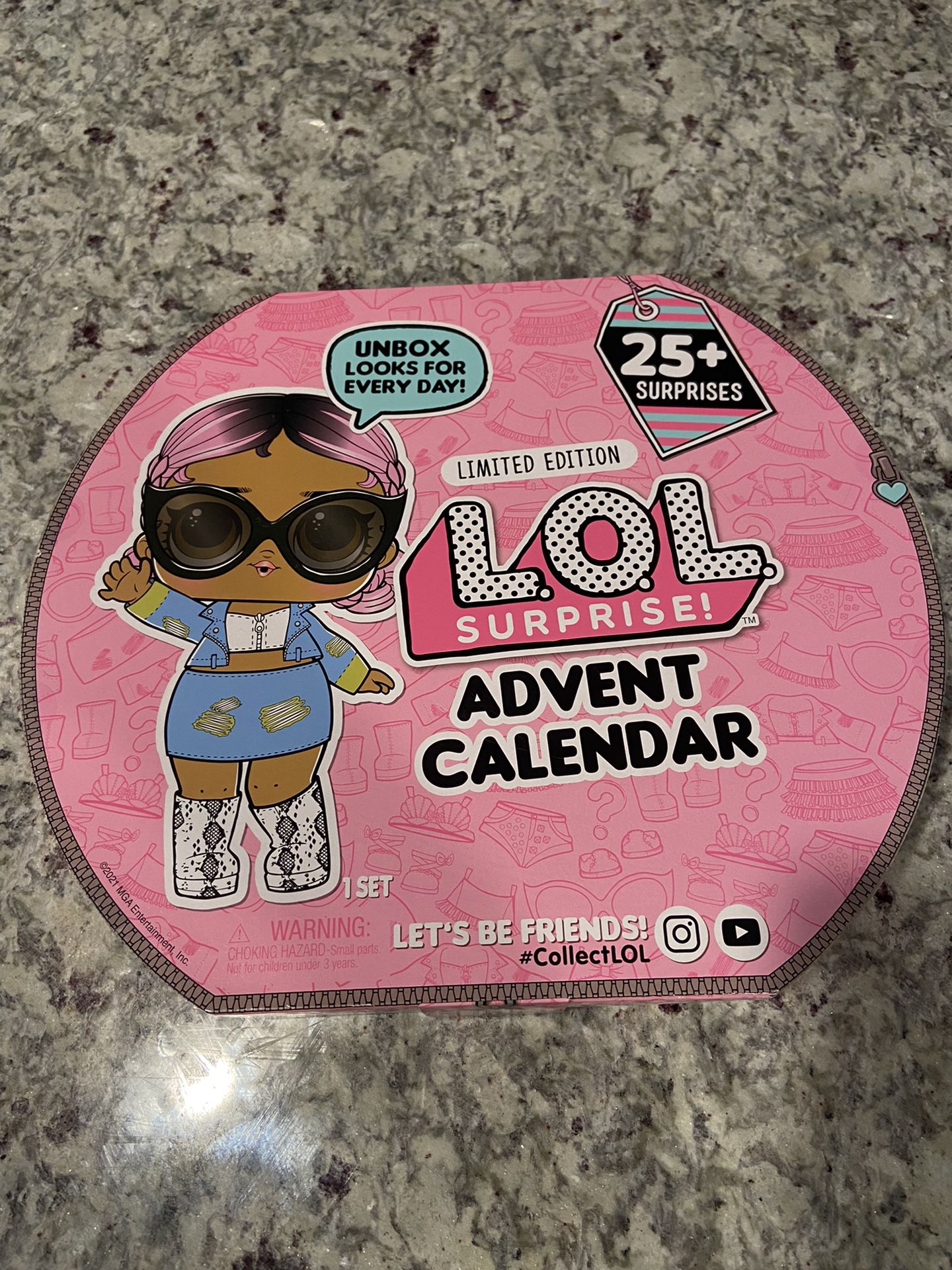 LOL Surprise! Outfit of the Day Advent Calendar 